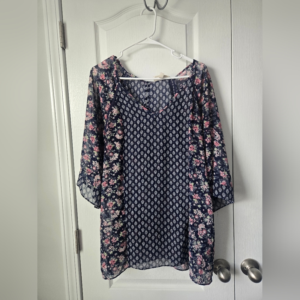 Jessica Simpson Navy Floral Blouse Size - Picture 1 of 5